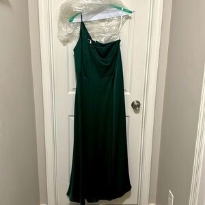 Celebrate DB studio size 16 cut and Taylor’s for a size 14. Pockets and split